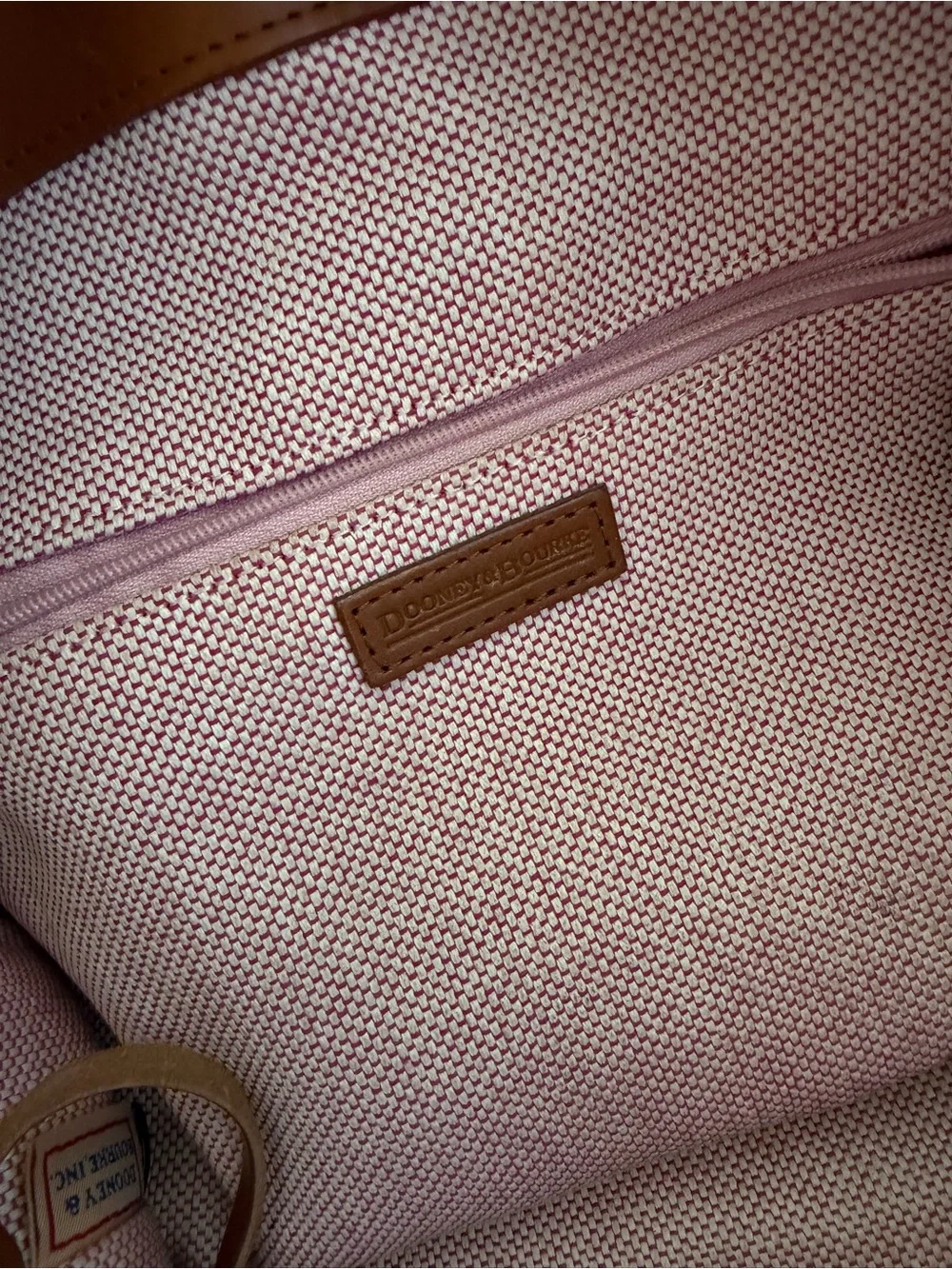 Vintage Dooney & Bourke Green Leather Shoulder Bag w/ Brown Trim and Gold Charm - Picture 13 of 13